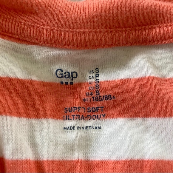 💎 3/$30: Gap Stripe Longsleeve Tee - Picture 3 of 5